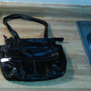 Black handbag purse